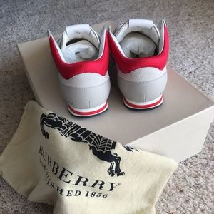 Designer sneakers for men Two pairs